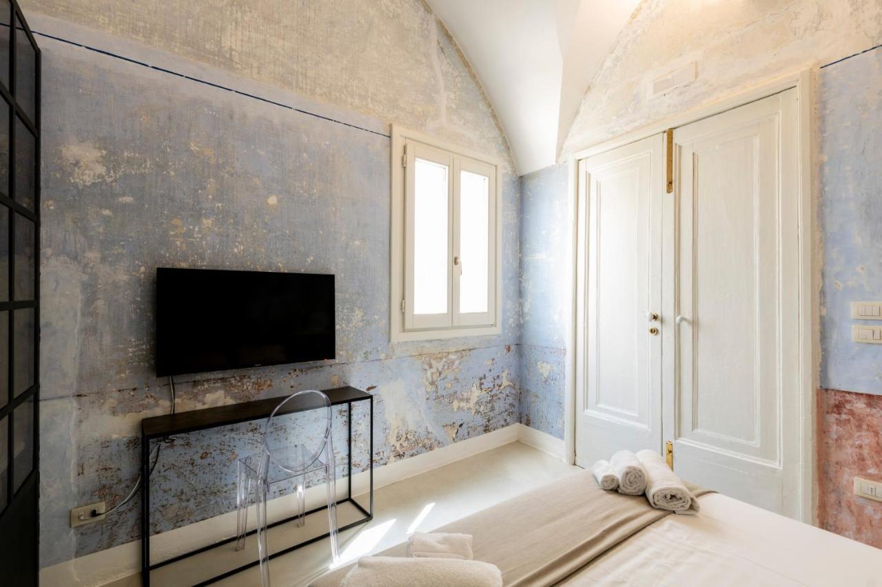 Palazzo Balsamo Bed & Breakfast Галиполи Екстериор снимка