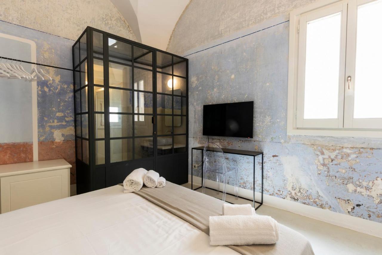 Palazzo Balsamo Bed & Breakfast Галиполи Екстериор снимка