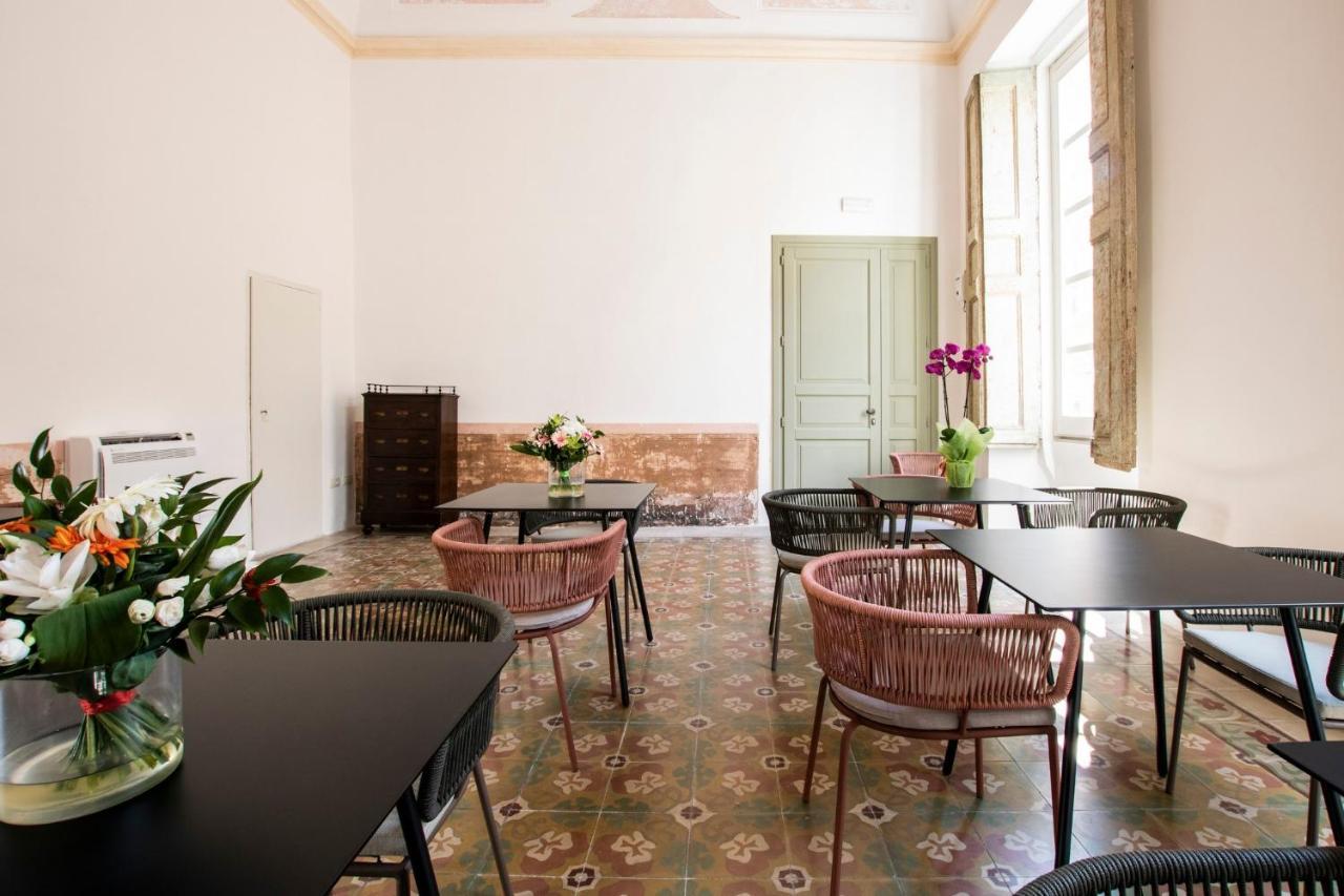 Palazzo Balsamo Bed & Breakfast Галиполи Екстериор снимка